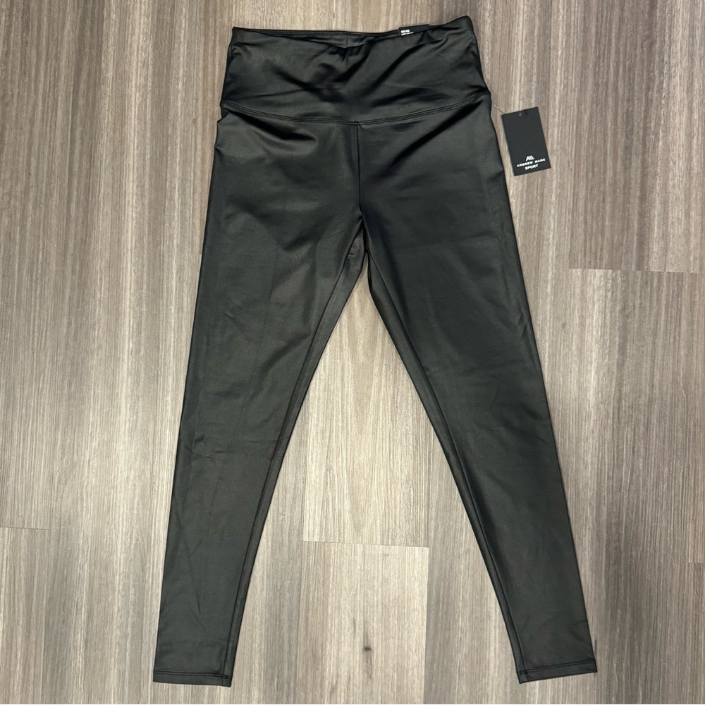 Andrew Marc Sport High Rise Long Legging Size M